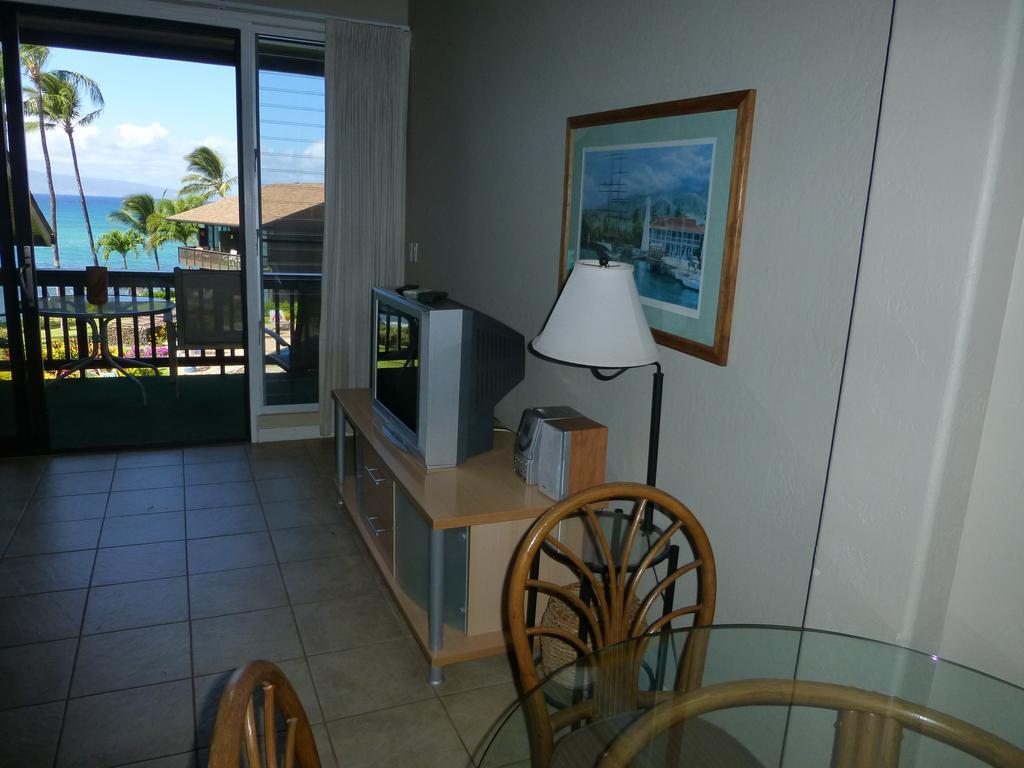 Mahina Surf 220 By Redawning Aparthotel Lahaina Eksteriør bilde